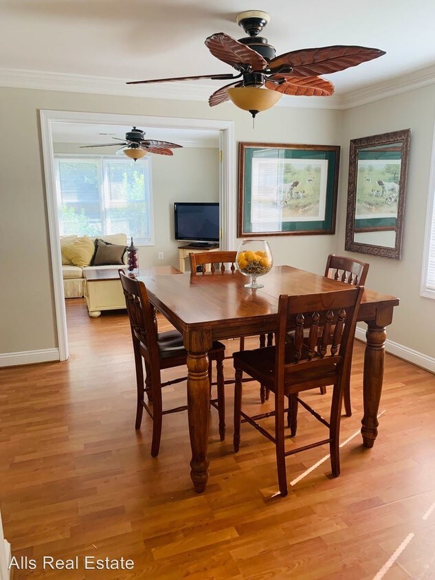 Primary Photo - 3 br, 2 bath House - 42 Shirley Ave. 42 Shr