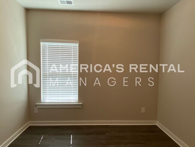 Building Photo - Home for Rent in Jemison, AL... View with 48 Hours Notice!