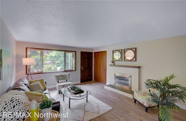 Building Photo - 2 br, 2 bath House - 1622 Madison Ave NW
