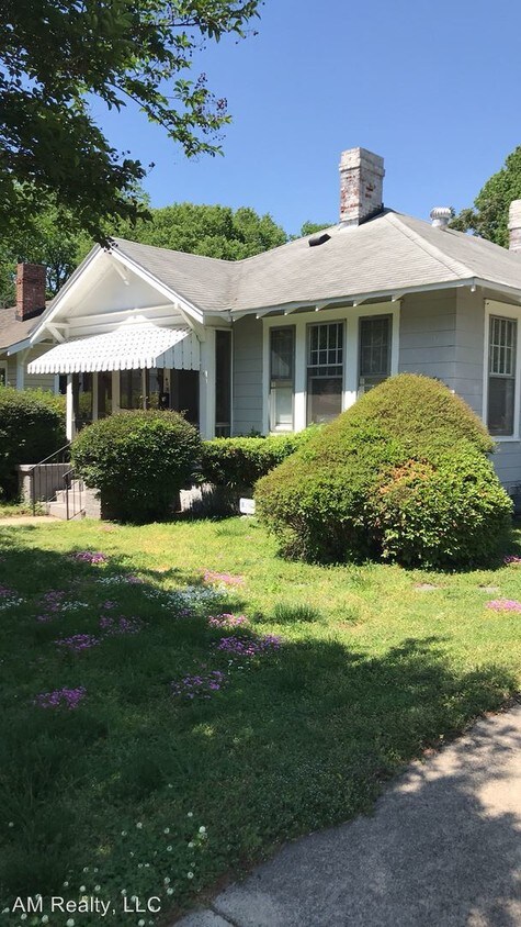Primary Photo - 2 br, 1 bath House - 400 W Park Avenue