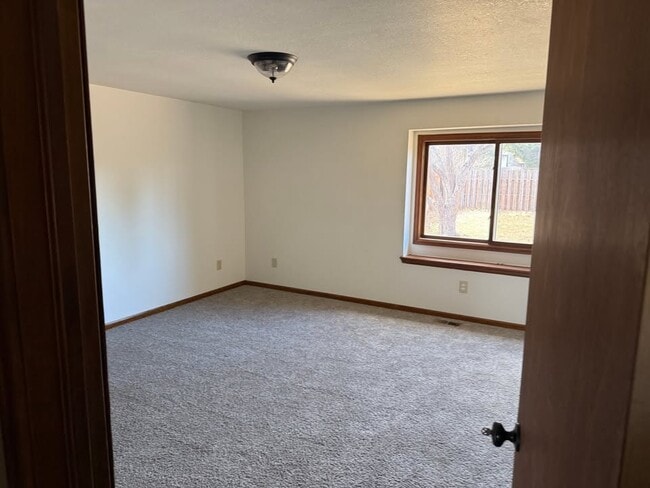 Foto del edificio - 2527 Courtland Ct