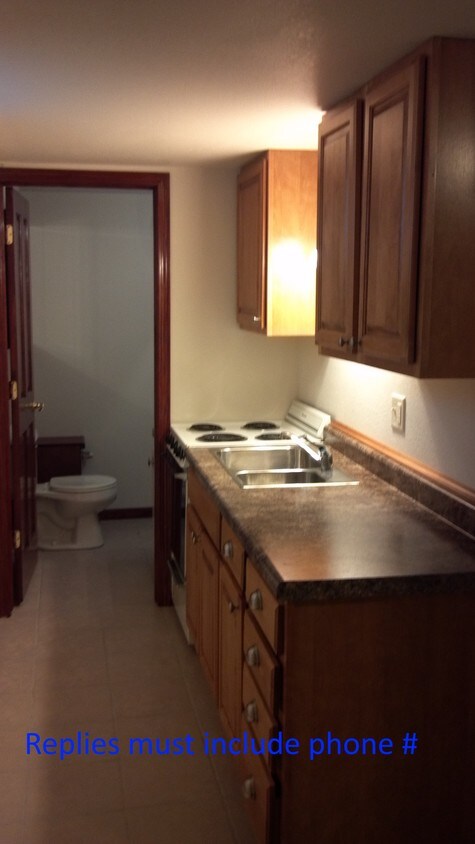 galley kitchen - 530 North St