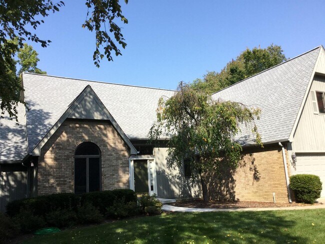 Foto del edificio - 1548 Windy Ridge Ct