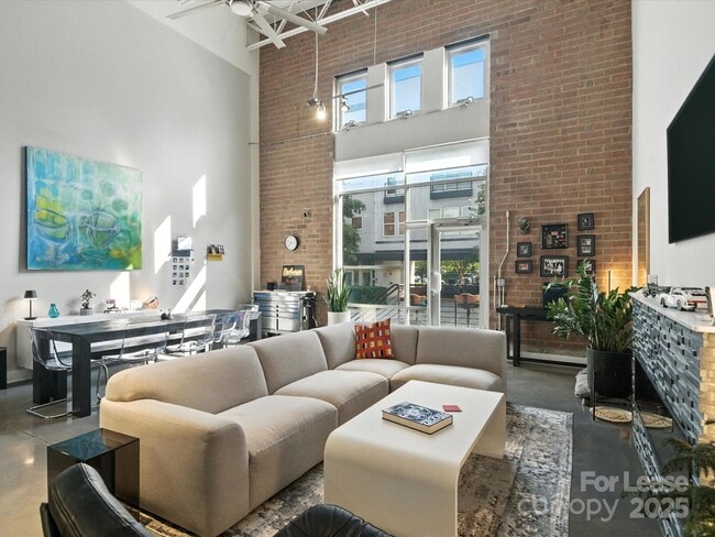 Foto del edificio - 915 Westmere Ave