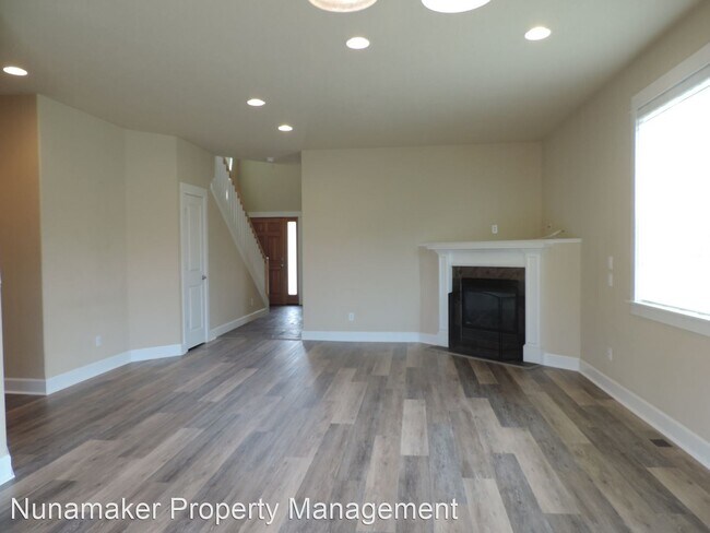 Building Photo - 3 br, 3 bath House - 2894 Son Rise Loop