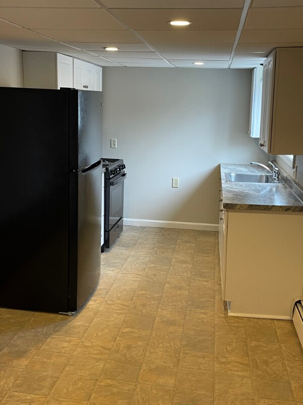9 Minoru St Unit Basement, Smithfield, RI 02917 Room for Rent in