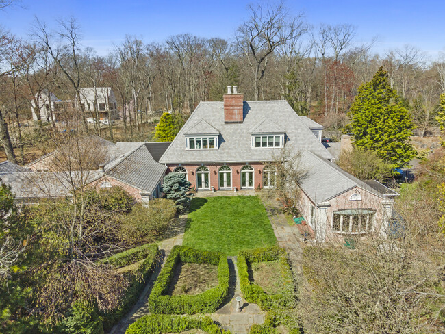 Foto del edificio - 37 Green Acre Ln