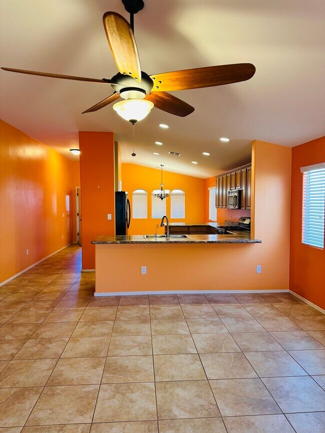 Foto del edificio - DR Horton Home - 4 bedroom 2 bath - Northw...