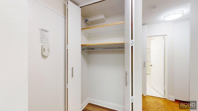 Foto del edificio - 400 E 71st St