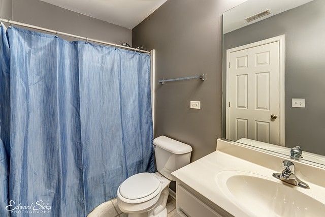 Upstairs Guest Bath - 649 Arbor Cir