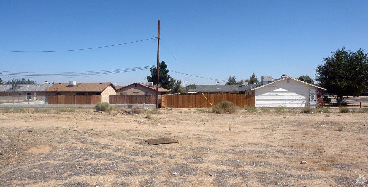 Foto del edificio - 21237 Klamath Rd