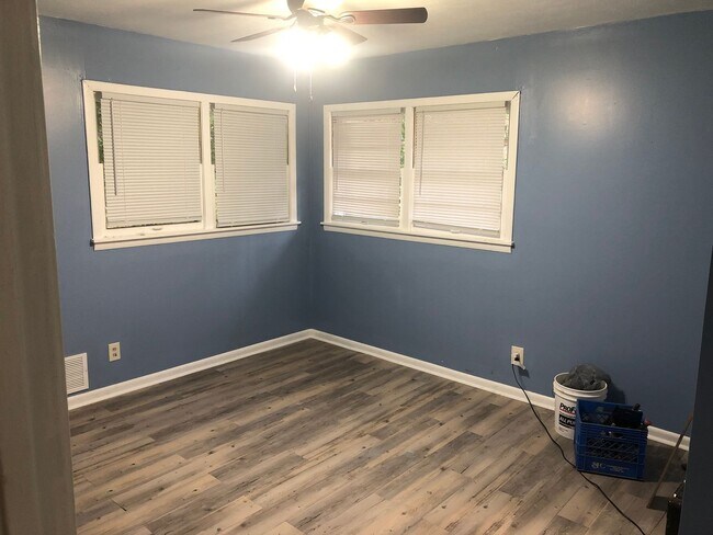 Foto del edificio - 1023 Cynthia Crescent