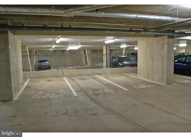 Foto del edificio - 1021 N Garfield St