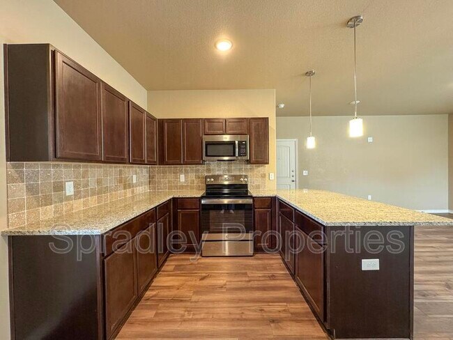Building Photo - 1058 Hibiscus Dr