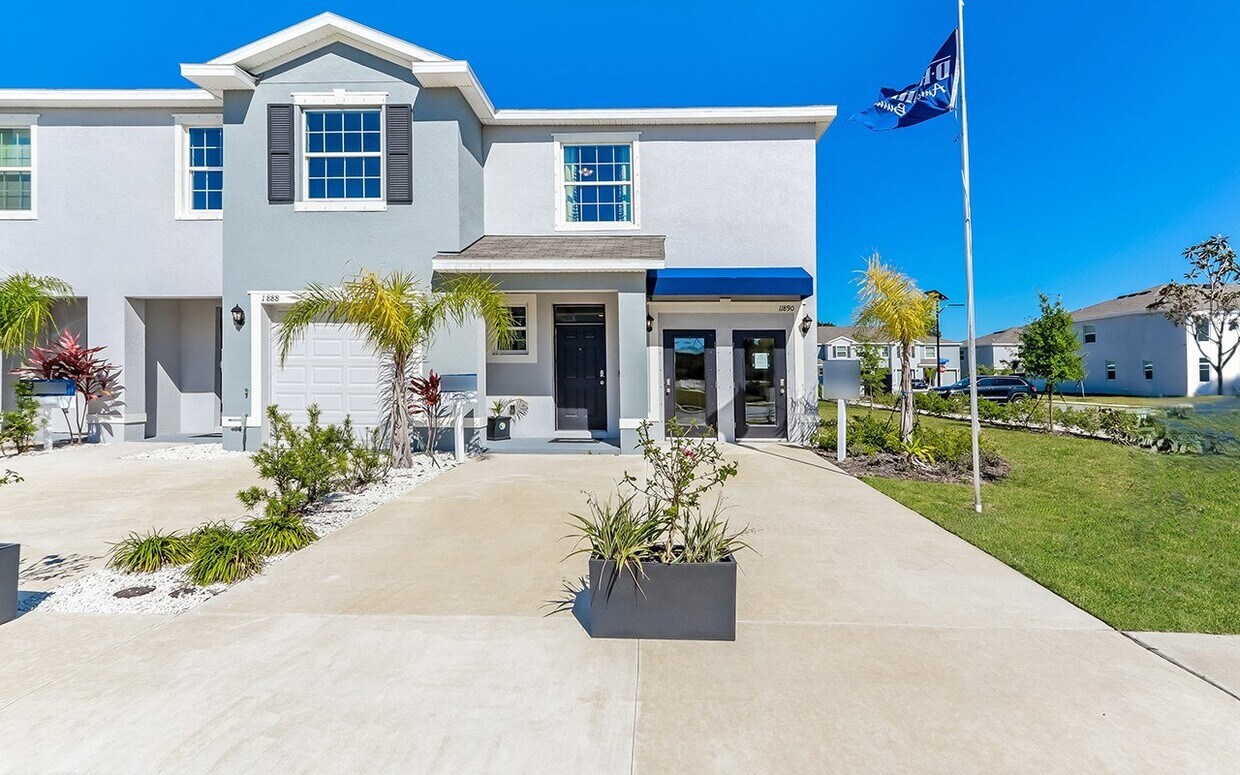 Foto principal - 11890 Mountain Retreat Ln