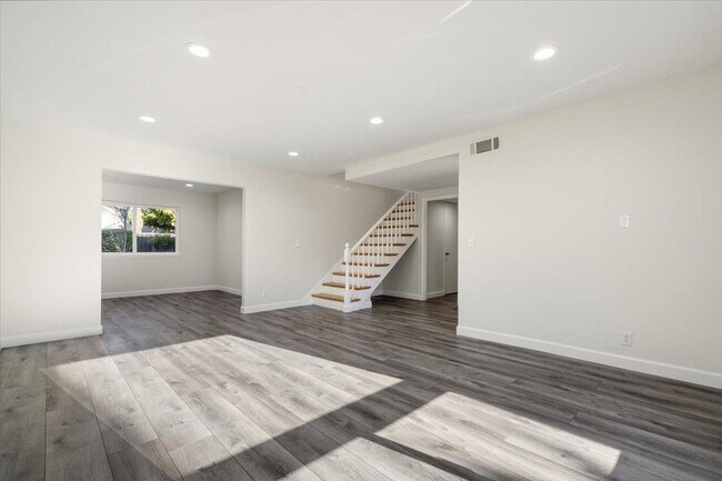 Foto del edificio - 6304 Mountford Dr