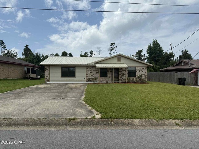 Foto del edificio - 4008 E 12th Ct