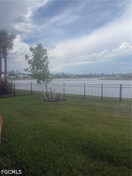 Foto del edificio - 15222 Jadestone Dr