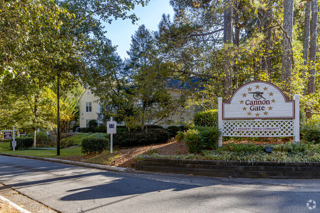 Foto del edificio - Cannon Gate Condominiums