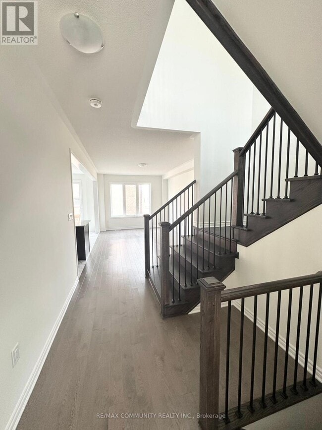 Building Photo - 3023 Hollyberry Trl