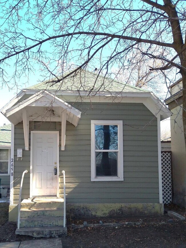 Building Photo - 2658 Adams Ave