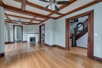 Building Photo - 121 Haley St