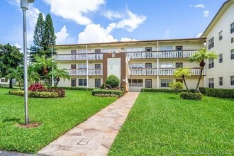 Building Photo - 74 Mansfield B