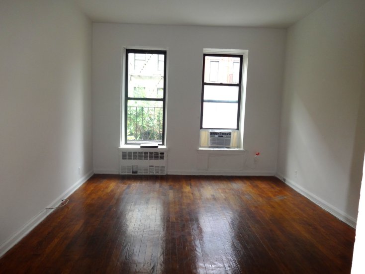 Foto principal - 236 E 82nd St