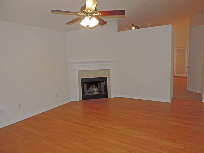 Building Photo - 3701 Wargrave Walk