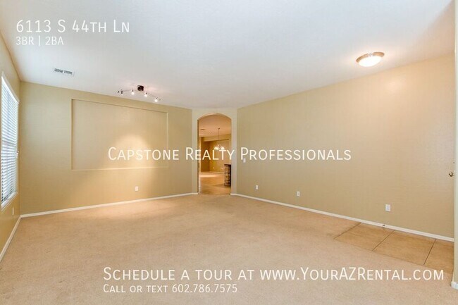 Building Photo - 6113 S 44th Ln