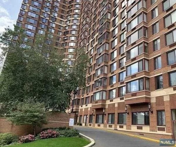 100 Old Palisade Rd Unit 2207, Fort Lee, NJ 07024 Condo for Rent in