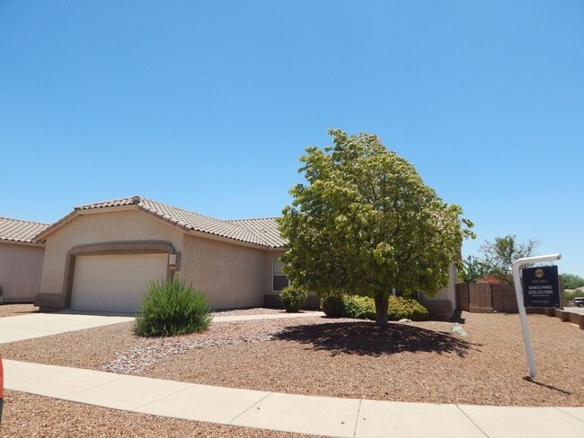 3 Bedroom 2 Baths 1844 Sqft in Bluffs - 3 Bedroom 2 Baths 1844 Sqft in Bluffs House