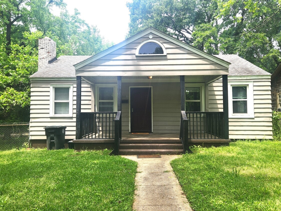 Primary Photo - 600 9th Ct S