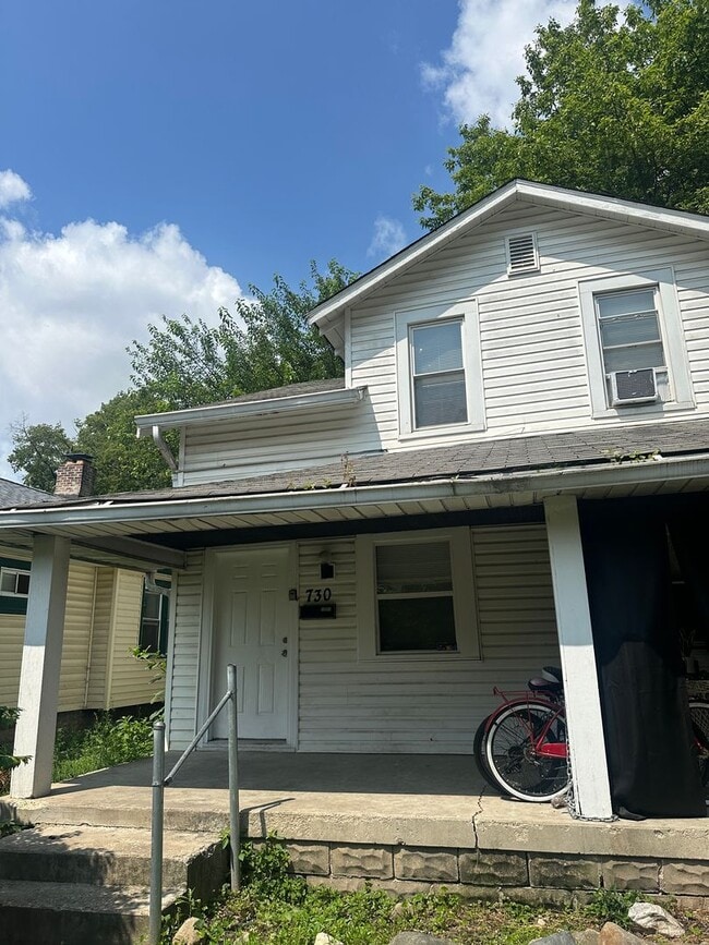 Building Photo - 730 N Bradley Ave