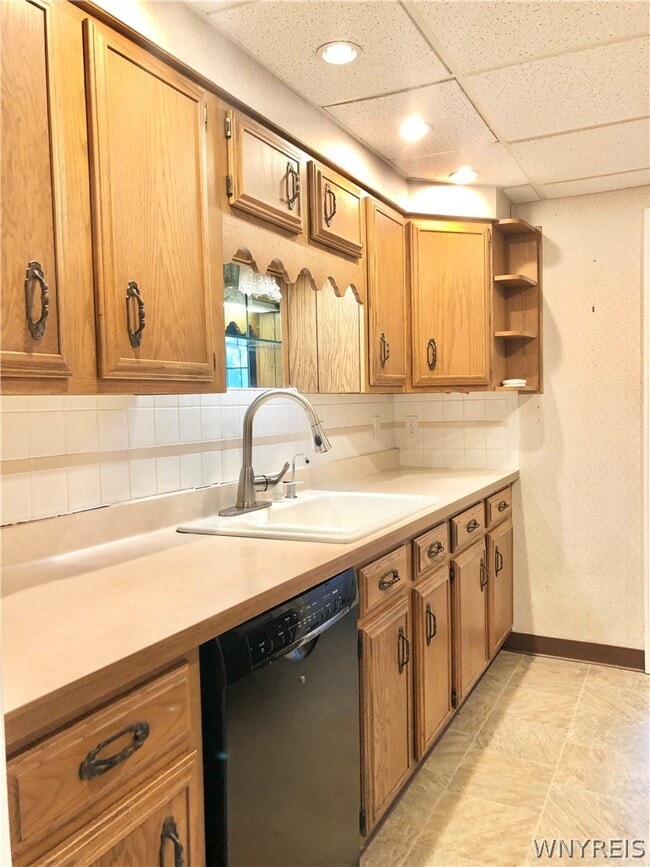 Building Photo - 200 Koenig Rd