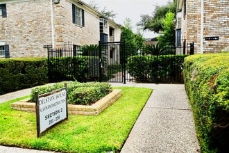 Building Photo - 7900 Westheimer Rd