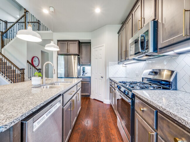 Foto del edificio - 4409 Hazeltine Hills Dr