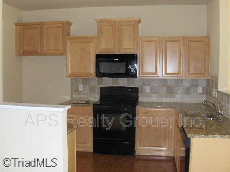 Building Photo - 4823 Sterling Brooke Ln