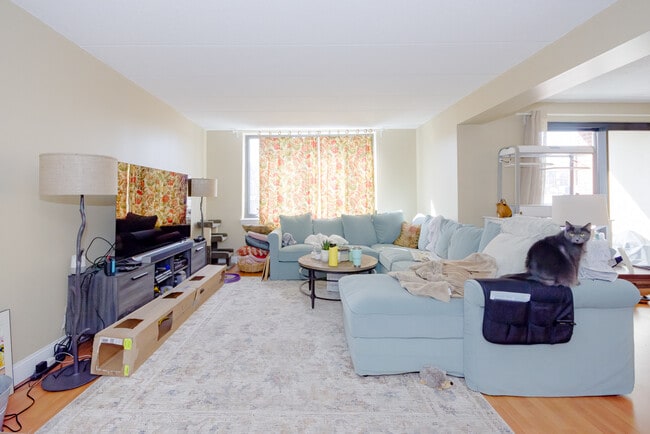 Building Photo - 85 Brainerd Rd