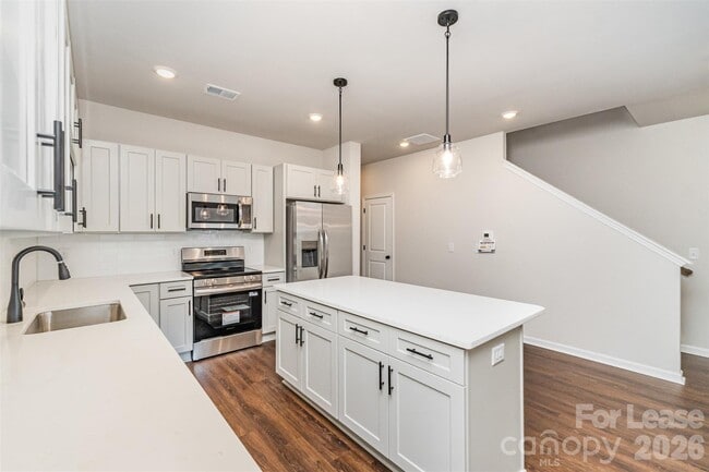 Foto del edificio - 3715 Davis Ave