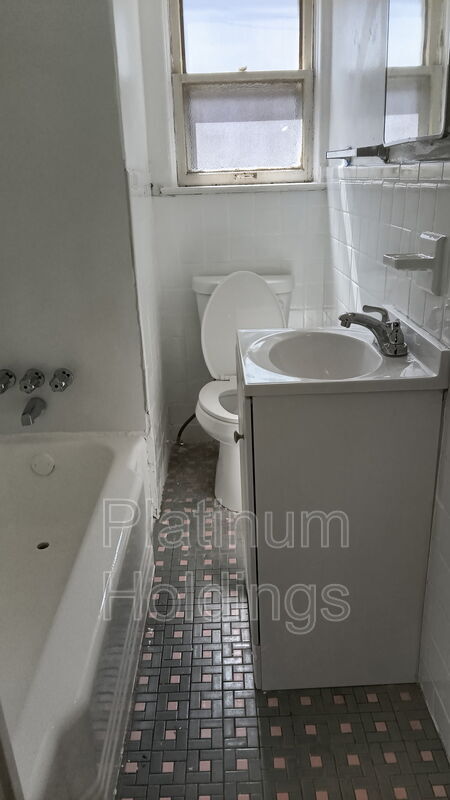 Foto del edificio - 1057 Neville Ave