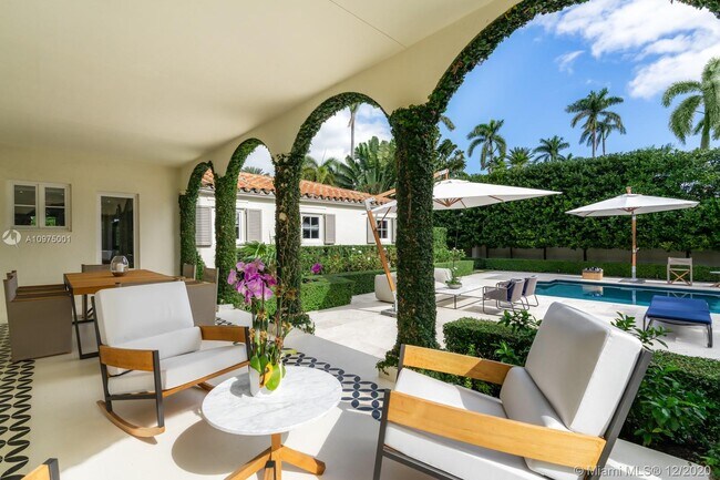 Foto del edificio - 6711 Windsor Ln