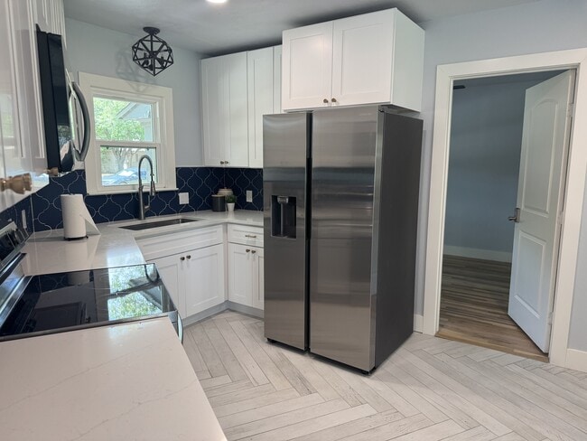 Building Photo - 2810 27th St