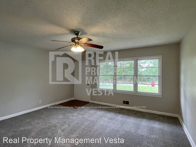 Building Photo - 3 br, 1 bath House - 1835 Canterbury Road
