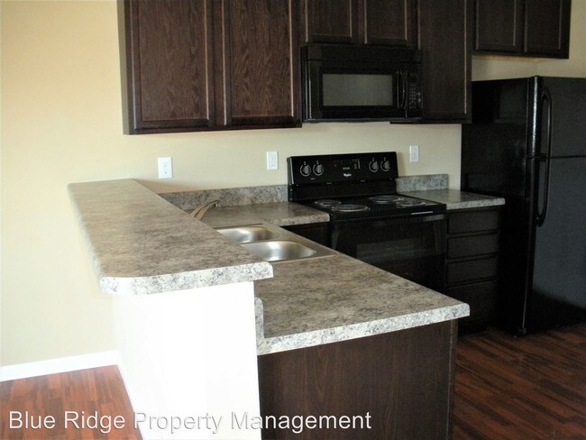 Foto del edificio - 406 Roller St