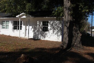Building Photo - 1535 E Campbell St