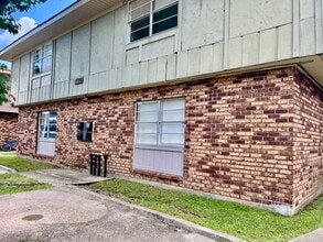 Building Photo - 1036 Eli Ct