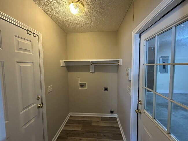 Foto del edificio - Home for Rent