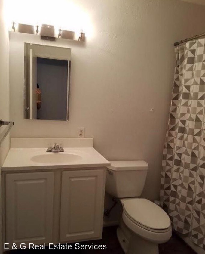 Foto principal - 2508 N 72nd Pl