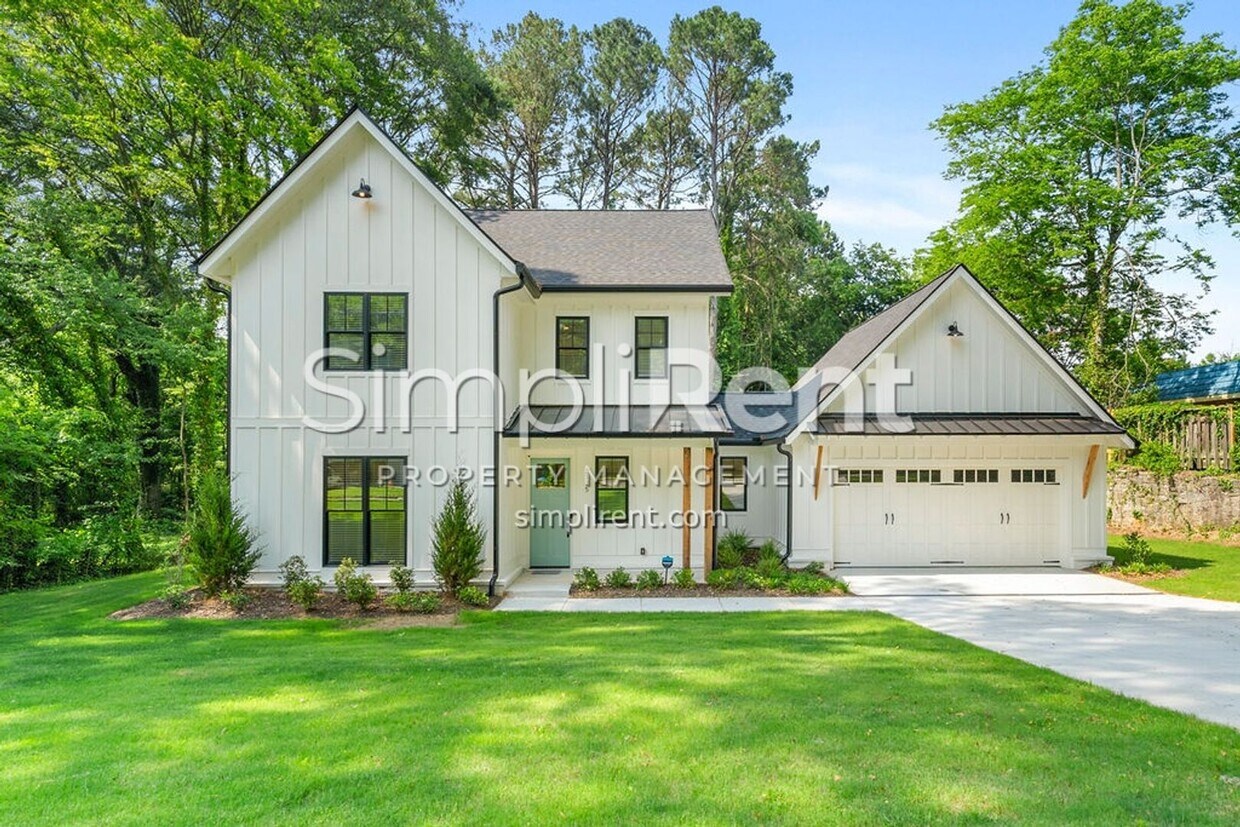 Foto principal - New 4/3 Home in East Point